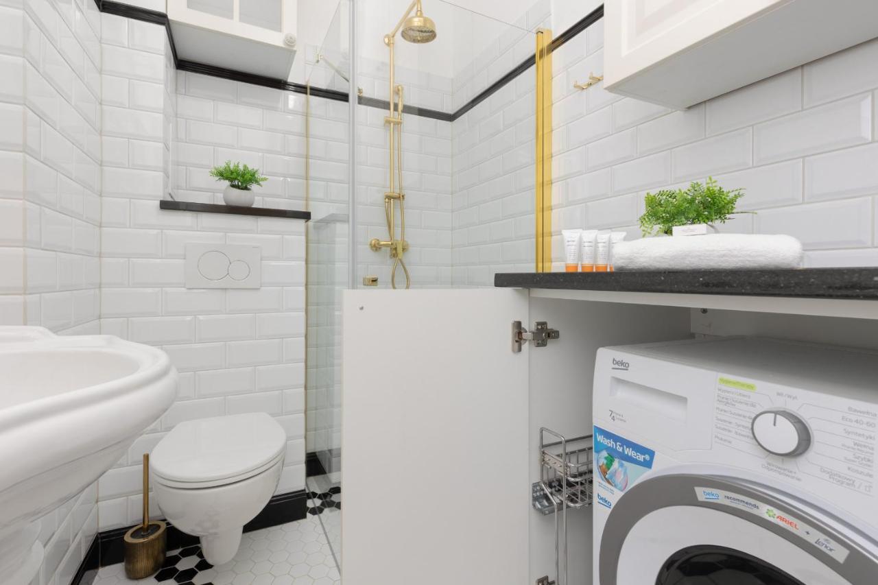 Metro Rondo Onz Apartment By Noclegi Renters Warschau Buitenkant foto